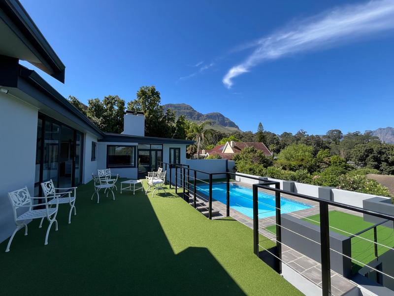 4 Bedroom Property for Sale in Helderrand Western Cape